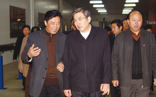 中央政治局委員 北京市委書記郭金龍 中央政治局委員 北京市委書記郭金龍